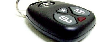 Emocja Emocja, Uczucie (łac. emotion, ang. emotion) – silne odczucie o charakterze pobudzenia, pozytywnego (pod wpływem szczęścia, zachwytu, spełnienia) czy negatywnego (pod wpływem gniewu, odrazy, strachu). W szerszym znaczeniu emocje...